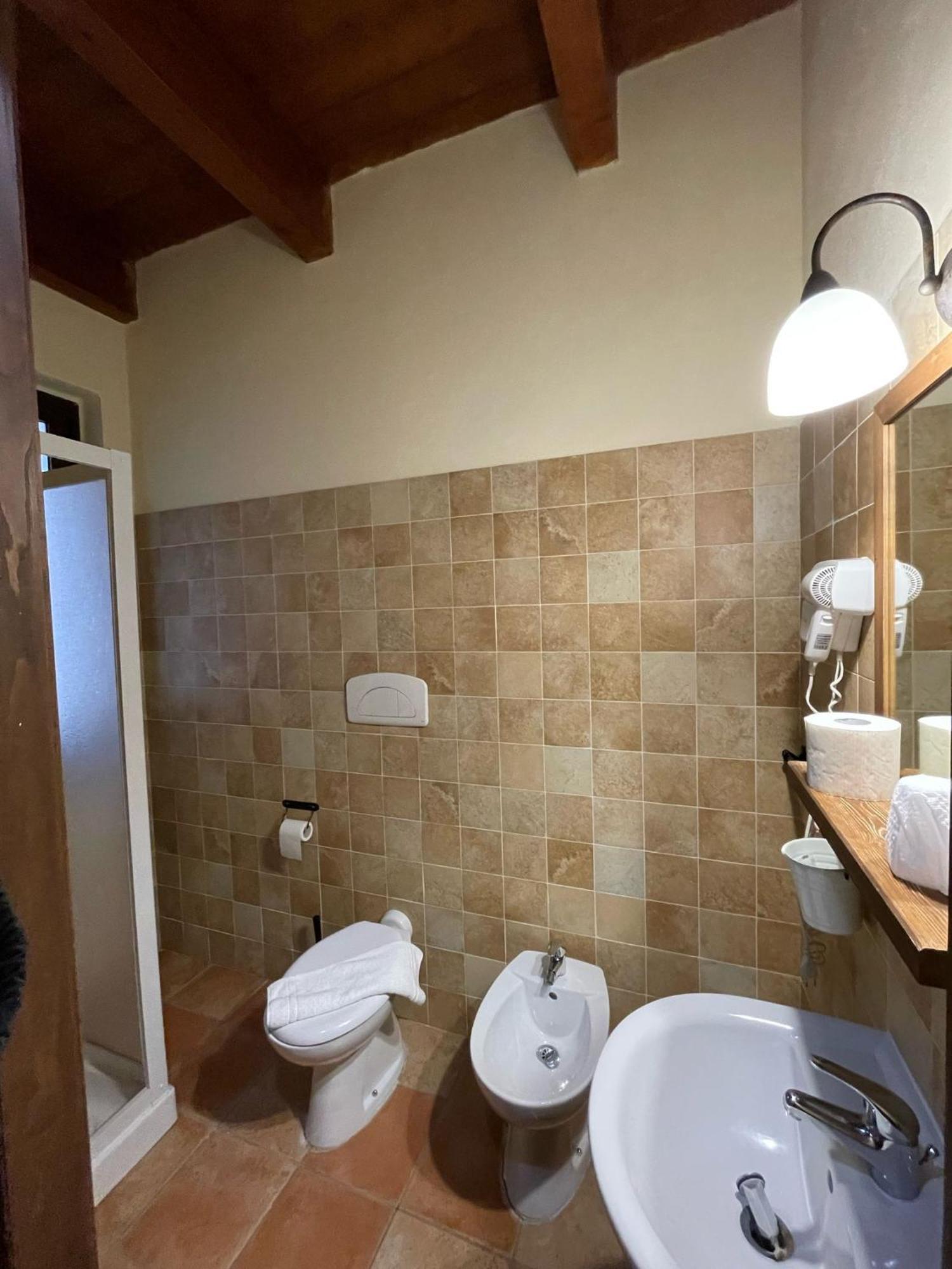 La Locanda Del Poeta Acri Bagian luar foto