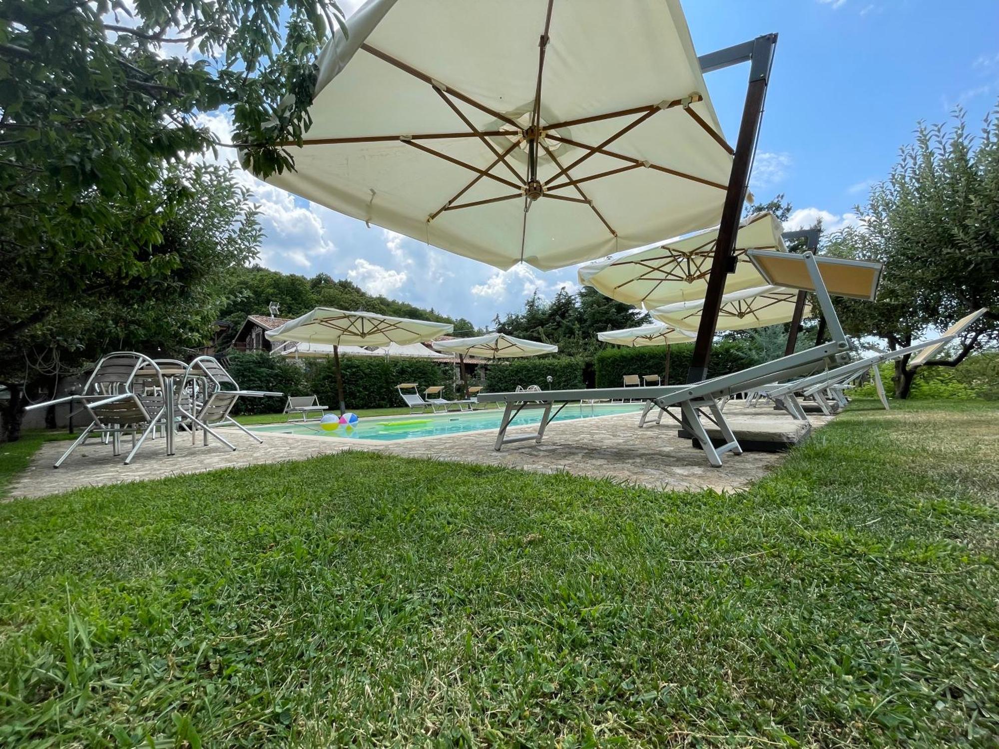 La Locanda Del Poeta Acri Bagian luar foto